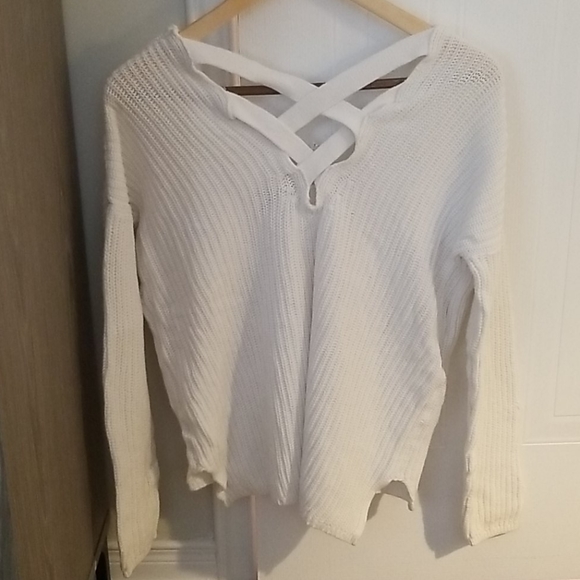 White Sweater small - Picture 2 of 3